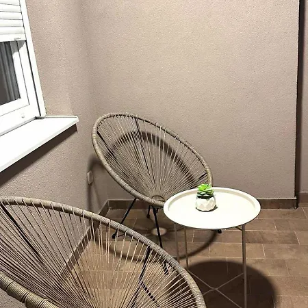 River - Stan Na Dan *